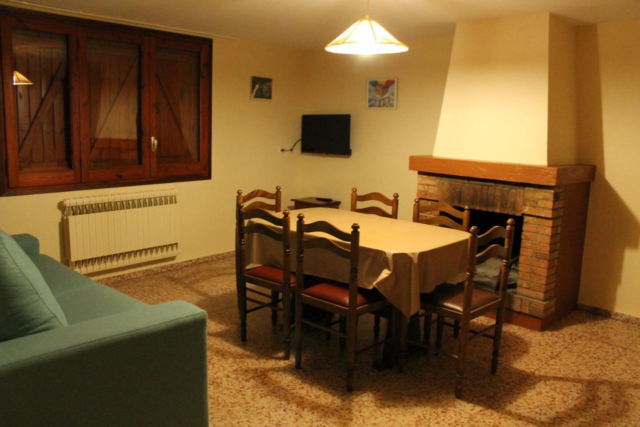 Apartaments Turistics Vilaro Llorts Exterior photo